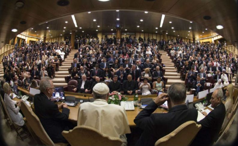 I-sindaci-in-Vaticano-firmano-il-patto-sulle-citt-sostenibili